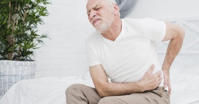 elder man piles pain